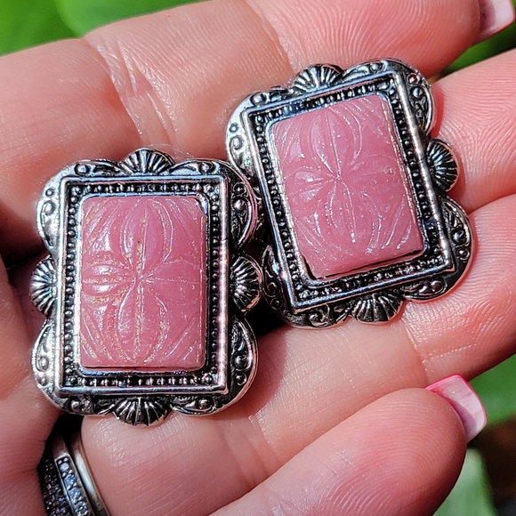 Western Boho Etched Glass Silver Tone Earrings, four colors - Picture 2 of 5